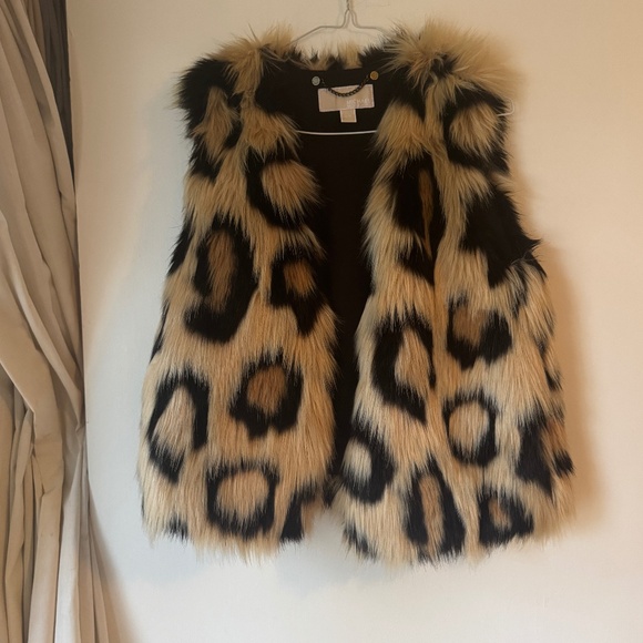 Michael Kors furry faux fur vest leopard cheetah animal print size S like new - Picture 1 of 9